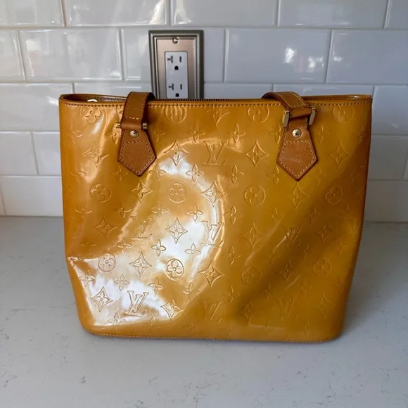 Authentic LV vernis bag! Th0919 - Picture 2 of 10